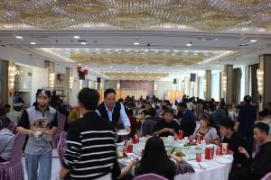 梦境宴席 社交好运家庭和谐象征解读